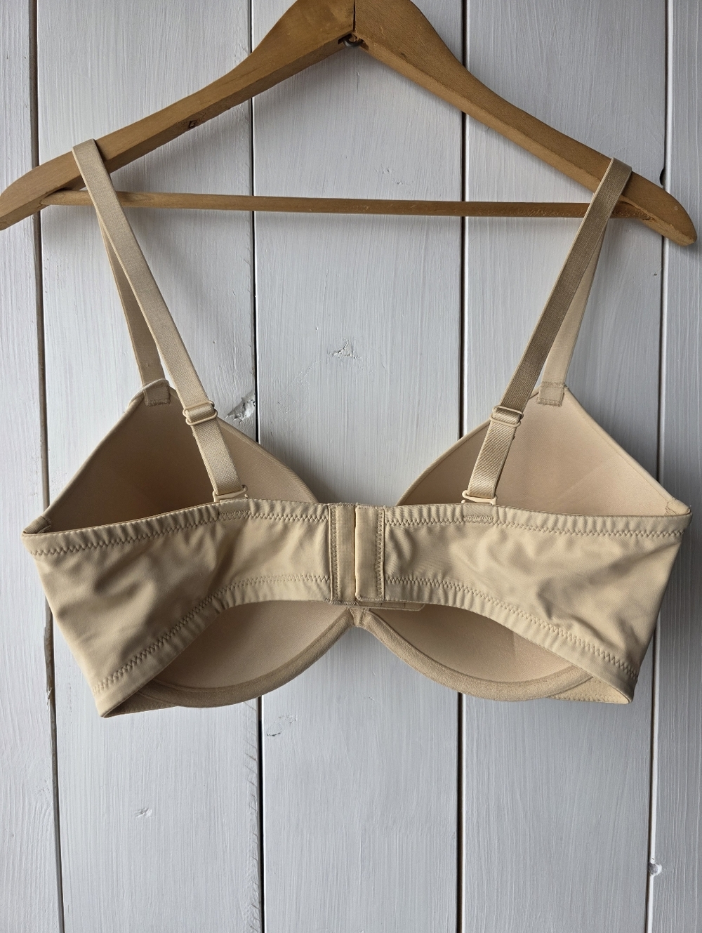 Wingslove Deep V Padded Push Up Bra with Underwire Nude NWT Size 34DDD - Picture 7 of 11